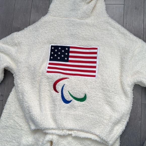 Skims Cozy Knit USA lounge set 🔥 - Picture 3 of 5